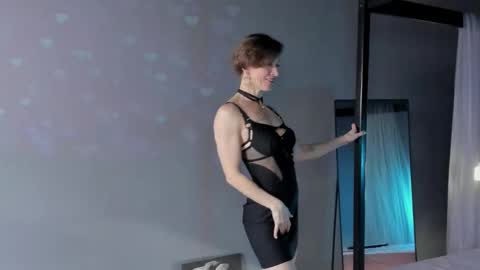 Snapshot of dorothy_meyer chatting on February 13, 3:57 am Dorothy Next stream on Monday at 3am-9am online show from February 13, 3:57 am