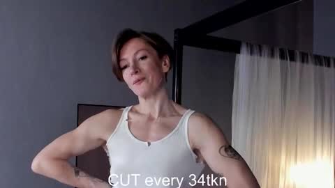 Snapshot of dorothy_meyer chatting on February 20, 6:19 am Dorothy Next stream on Monday at 3am-9am online show from February 20, 6:19 am