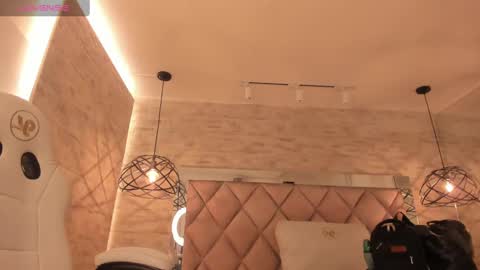  DOROTHY online show from March 12, 9:44 am