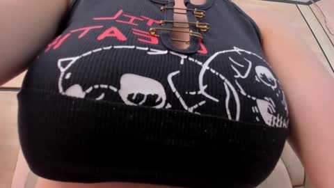  DOROTHY online show from March 23, 5:00 am