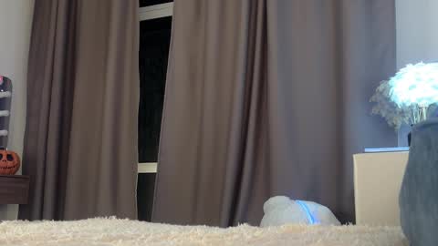 Amy online show from November 10, 7:46 pm