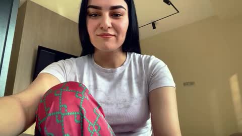 Snapshot of dorthacaputi chatting on February 27, 9:53 am Sofi online show from February 27, 9:53 am