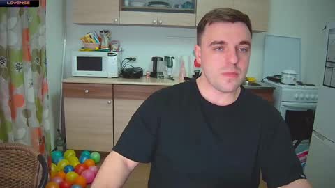 Snapshot of dosilasa chatting on December 8, 7:00 pm Sasha online show from December 8, 7:00 pm