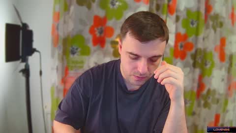 Snapshot of dosilasa chatting on December 28, 8:04 pm Sasha online show from December 28, 8:04 pm