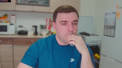 Snapshot of dosilasa chatting on January 8, 7:03 am Sasha online show from January 8, 7:03 am