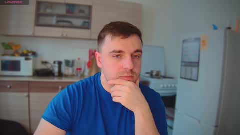 Snapshot of dosilasa chatting on February 23, 9:55 am Sasha online show from February 23, 9:55 am