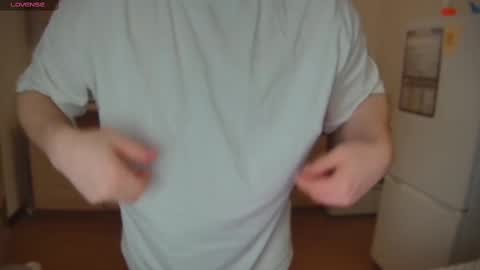 Snapshot of dosilasa chatting on March 3, 7:06 pm Sasha online show from March 3, 7:06 pm