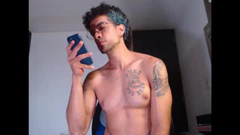 Snapshot of dostoyrodia_34 chatting on February 3, 2:53 am will online show from February 3, 2:53 am