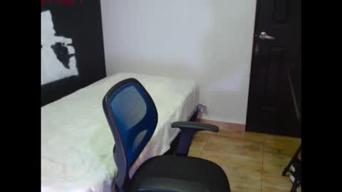 Snapshot of dostoyrodia_34 chatting on February 15, 9:22 pm will online show from February 15, 9:22 pm