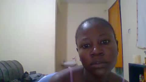 Snapshot of dottletop chatting on February 2, 3:43 am dottletop online show from February 2, 3:43 am