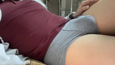 Snapshot of dotx90_fun chatting on January 1, 1:16 pm Funlover online show from January 1, 1:16 pm