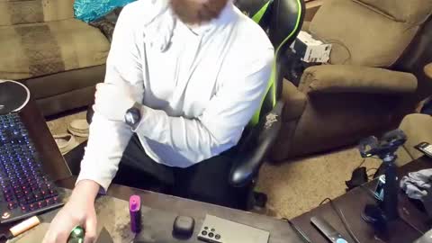 Snapshot of dotyoureyezez chatting on December 12, 9:30 am DotYourEyezez online show from December 12, 9:30 am