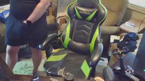 Snapshot of dotyoureyezez chatting on February 4, 3:57 pm DotYourEyezez online show from February 4, 3:57 pm