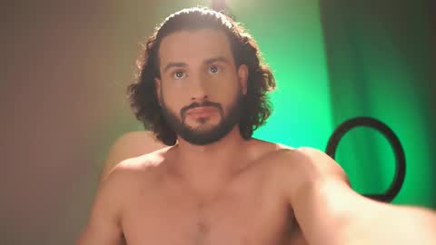 Keen online show from November 12, 9:58 pm