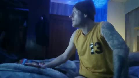 doucettej893 online show from March 1, 3:08 am