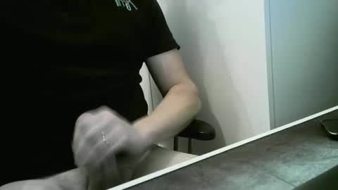 Snapshot of doudoudou1 chatting on February 23, 8:28 pm doudoudou online show from February 23, 8:28 pm