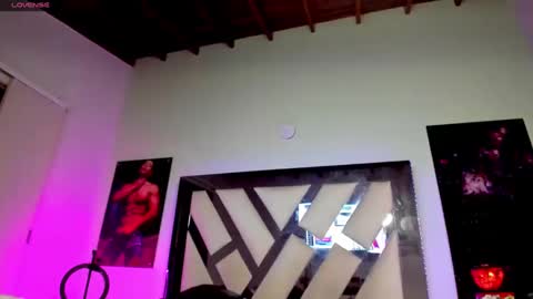 Snapshot of douglassafado chatting on February 15, 6:44 am Douglas Safado online show from February 15, 6:44 am