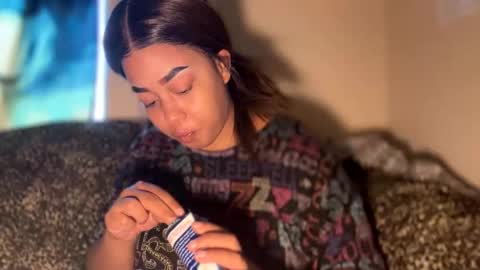 dove_love22 online show from December 2, 7:20 pm