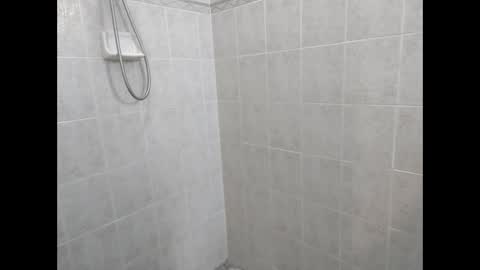 Snapshot of downdog925 chatting on January 14, 7:53 pm Some guy in Florida online show from January 14, 7:53 pm