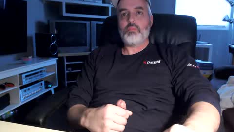 dr_dave20 online show from January 29, 7:00 pm