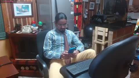 Snapshot of dr_simon84 chatting on January 7, 2:51 pm Dr Simon online show from January 7, 2:51 pm
