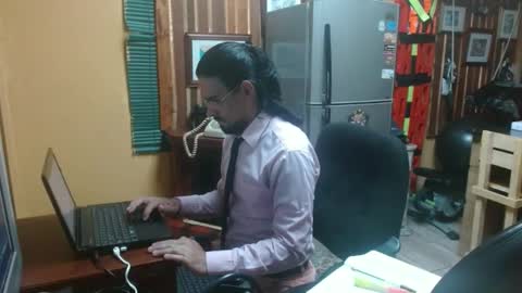 Snapshot of dr_simon84 chatting on January 14, 8:37 pm Dr Simon online show from January 14, 8:37 pm