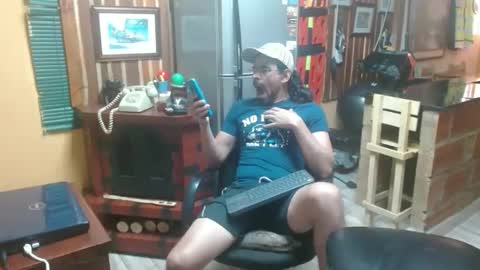 Snapshot of dr_simon84 chatting on January 16, 6:48 pm Dr Simon online show from January 16, 6:48 pm