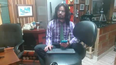 Snapshot of dr_simon84 chatting on January 27, 3:04 am Dr Simon online show from January 27, 3:04 am