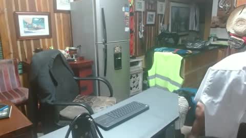 Snapshot of dr_simon84 chatting on January 29, 2:30 am Dr Simon online show from January 29, 2:30 am