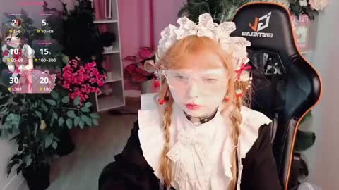Draculaura online show from May 15, 10:44 am