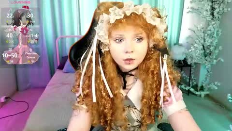 Snapshot of draculaura_ chatting on May 23, 10:30 am Draculaura online show from May 23, 10:30 am