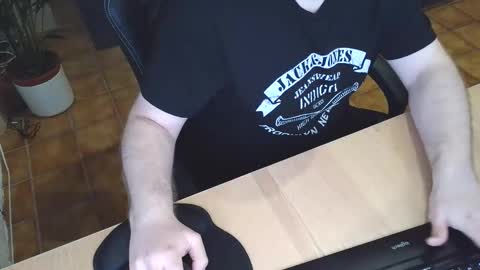 drake_0088 online show from February 13, 3:52 pm