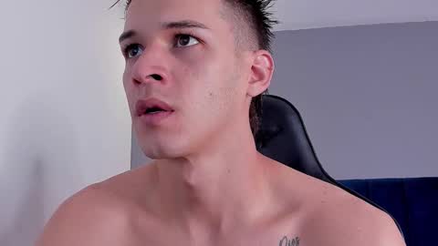 drake_carter1 online show from October 15, 12:22 am