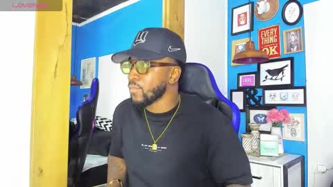 ---Drake--- online show from October 25, 5:59 am