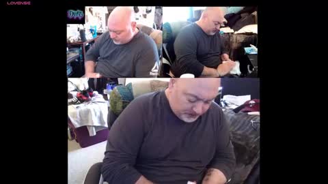 Snapshot of drake_r_darkrose chatting on February 11, 5:50 pm Drake D Vamp aka Drake DarkRose online show from February 11, 5:50 pm