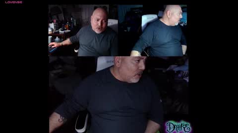 Snapshot of drake_r_darkrose chatting on February 14, 1:56 am Drake D Vamp aka Drake DarkRose online show from February 14, 1:56 am