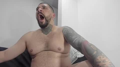 drake whitee Independent Model online show from December 3, 6:26 am