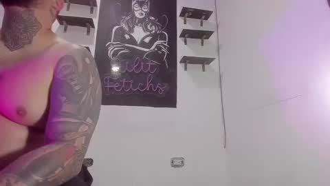 drake whitee Independent Model online show from September 15, 3:17 am