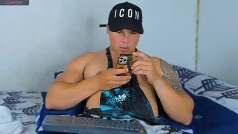 drake_xion1 online show from February 18, 10:36 pm