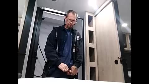 drakefimon online show from November 17, 8:03 pm