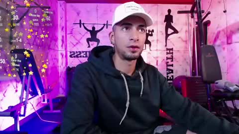 Snapshot of drakeneumann chatting on June 1, 3:41 am Drake Neuman online show from June 1, 3:41 am