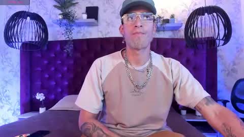 Snapshot of drakeneumann chatting on July 26, 3:47 am Drake Neuman online show from July 26, 3:47 am