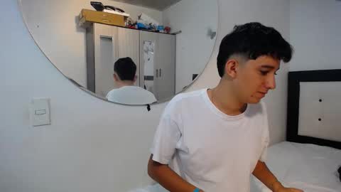 -- nicolle and jhon -- online show from December 4, 6:12 am