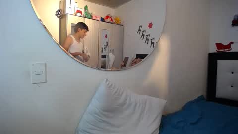 -- nicolle and jhon -- online show from January 17, 5:12 am