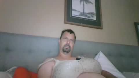 Snapshot of drboobology chatting on October 16, 6:31 pm Dr of Boobs and Bras online show from October 16, 6:31 pm