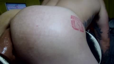 Snapshot of dreadedted chatting on April 6, 3:48 am Dreadedted online show from April 6, 3:48 am