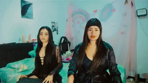 Snapshot of dream__girls69944 chatting on May 6, 7:24 am sharon online show from May 6, 7:24 am