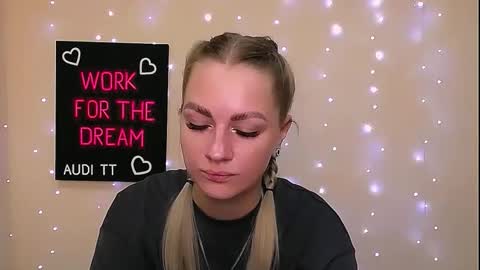 Snapshot of dream_dolly_ chatting on September 9, 4:28 pm dream_dolly_ online show from September 9, 4:28 pm