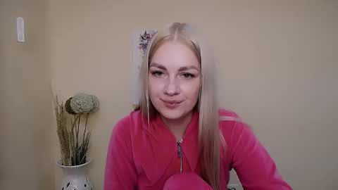 Snapshot of dream_dolly_ chatting on September 19, 12:50 pm dream_dolly_ online show from September 19, 12:50 pm