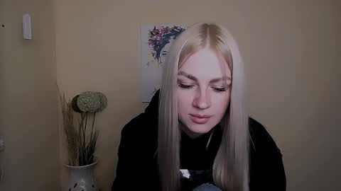 Snapshot of dream_dolly_ chatting on September 25, 1:04 pm dream_dolly_ online show from September 25, 1:04 pm